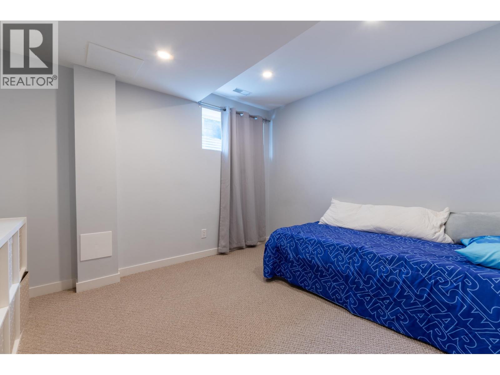 7830 ST. THOMAS PLACE - 33