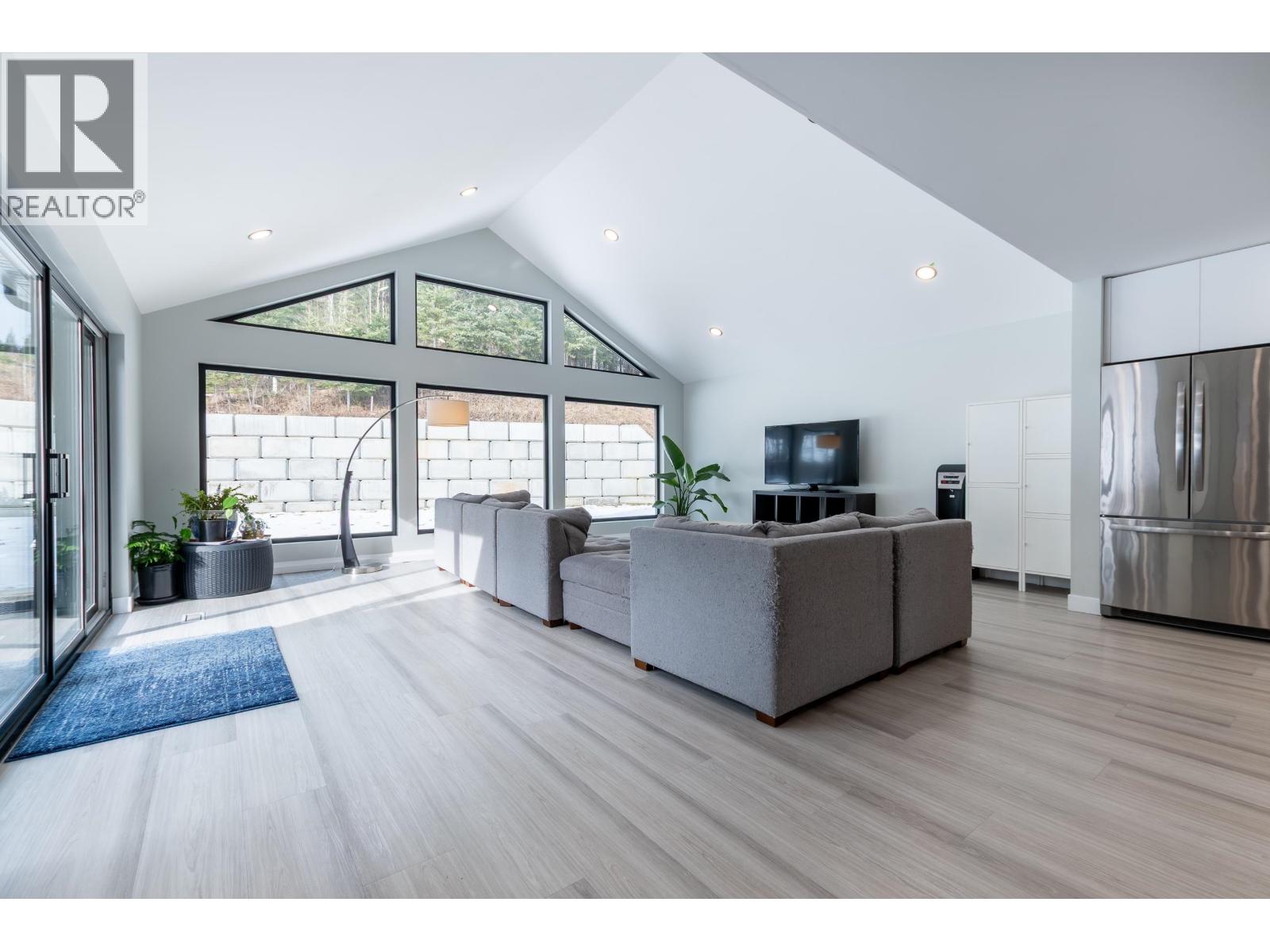 7830 ST. THOMAS PLACE - 7