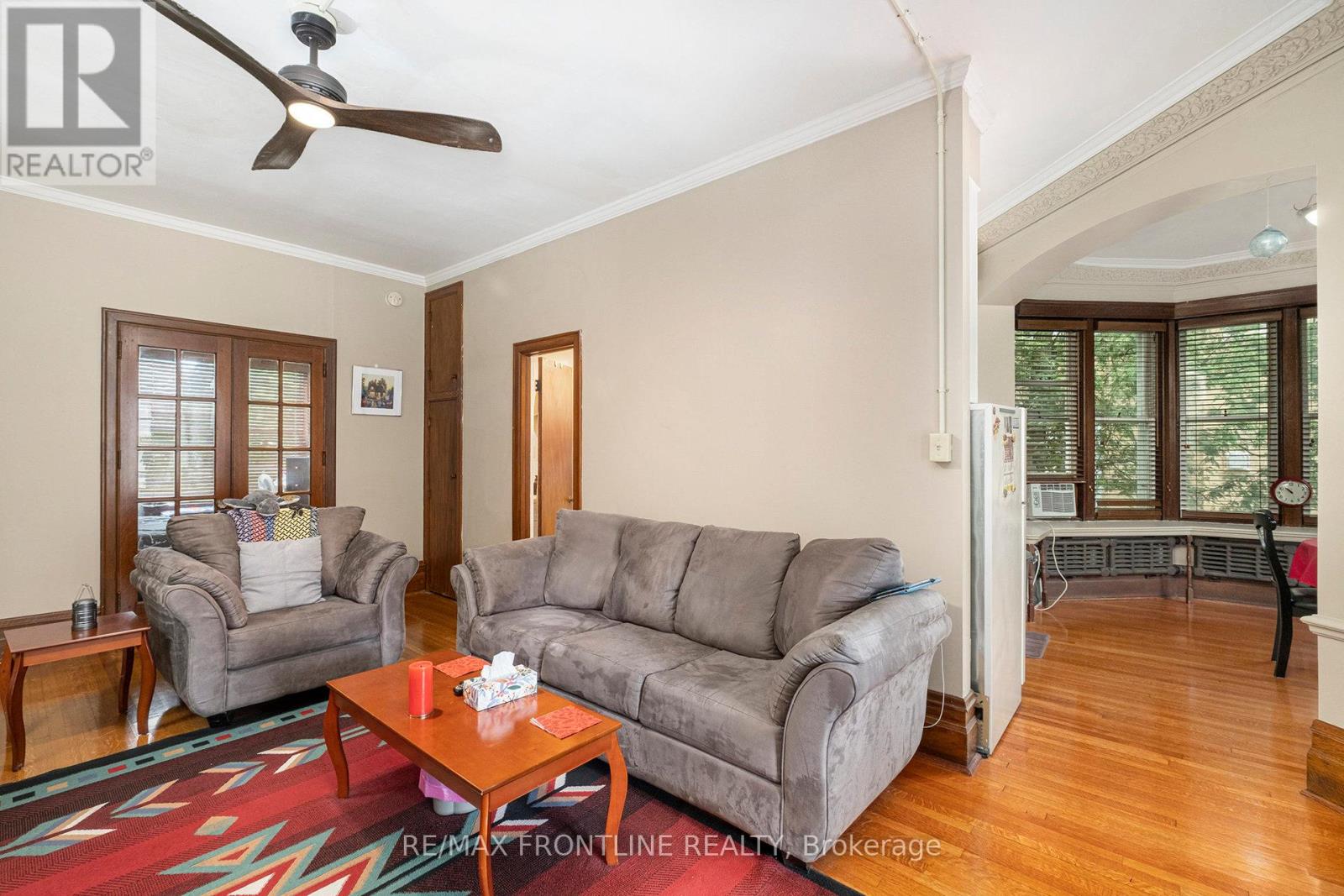 38 DRUMMOND STREET W - 14