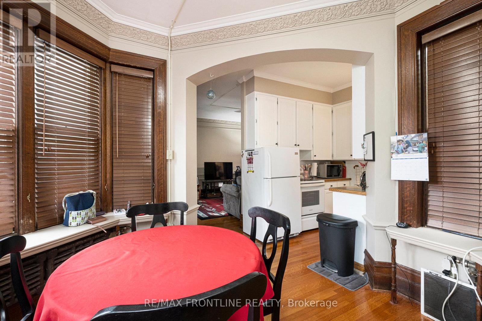 38 DRUMMOND STREET W - 15