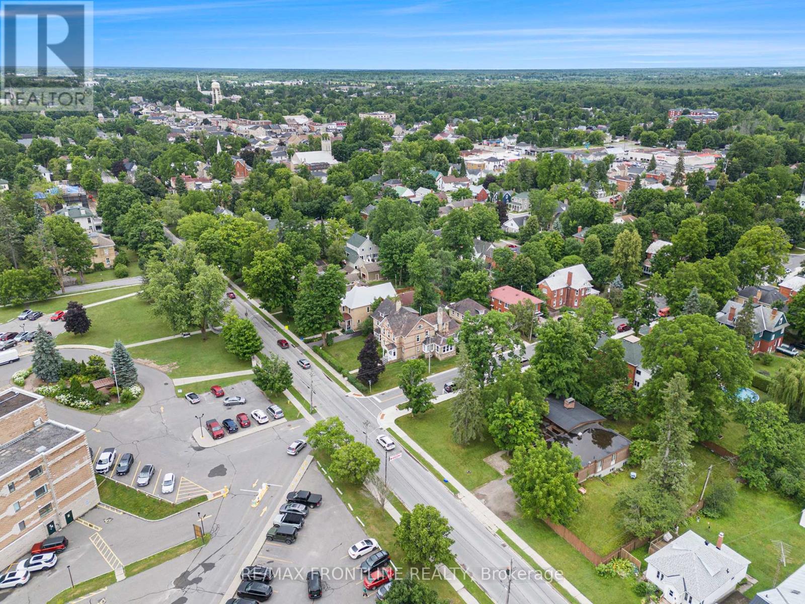 38 DRUMMOND STREET W - 30