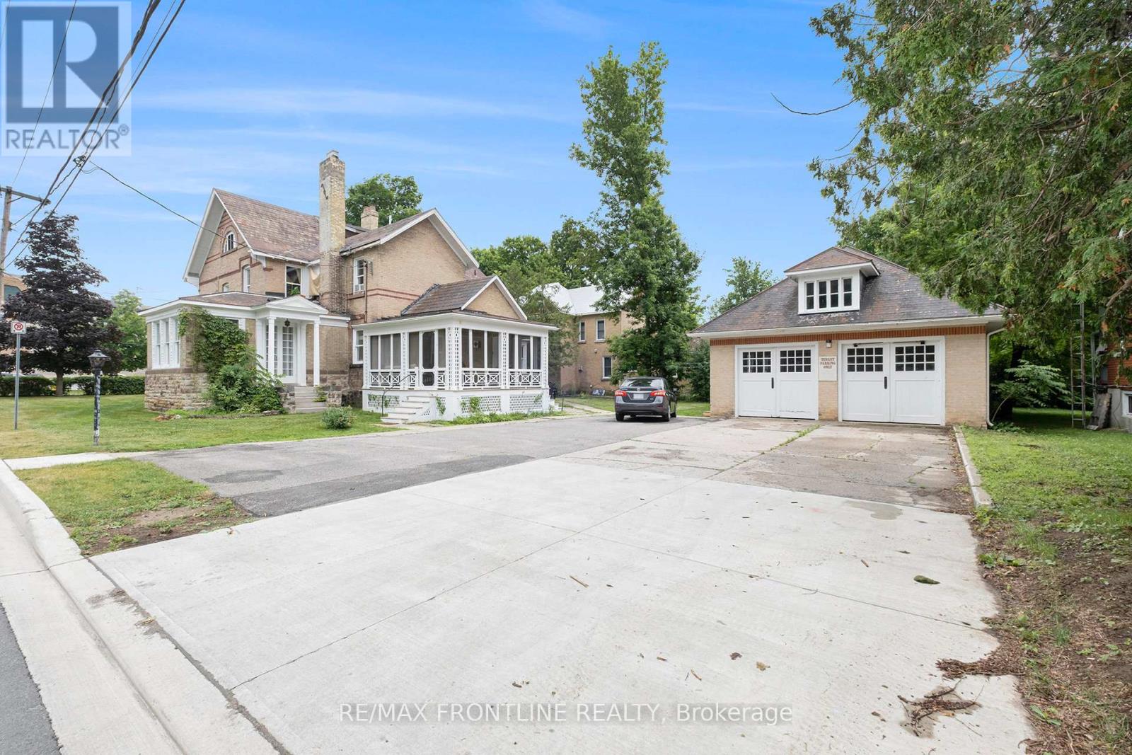 38 DRUMMOND STREET W - 6