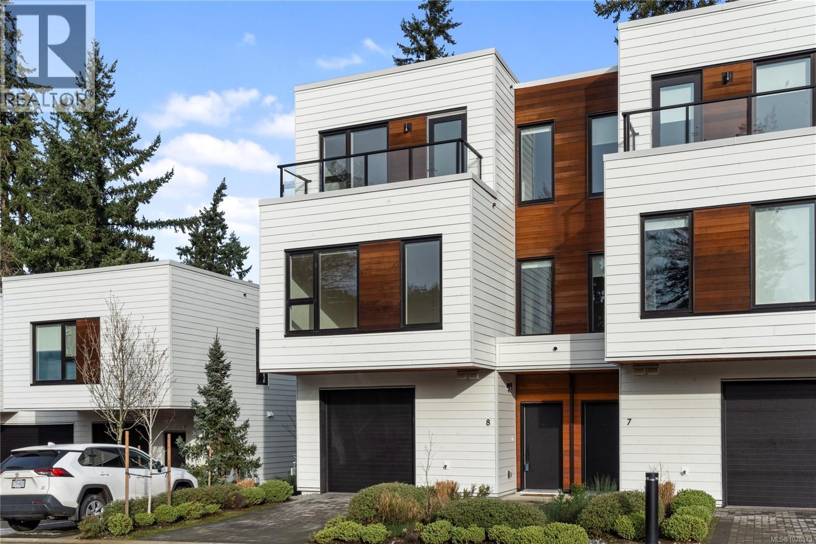 #8 2330 Sooke Rd - 1