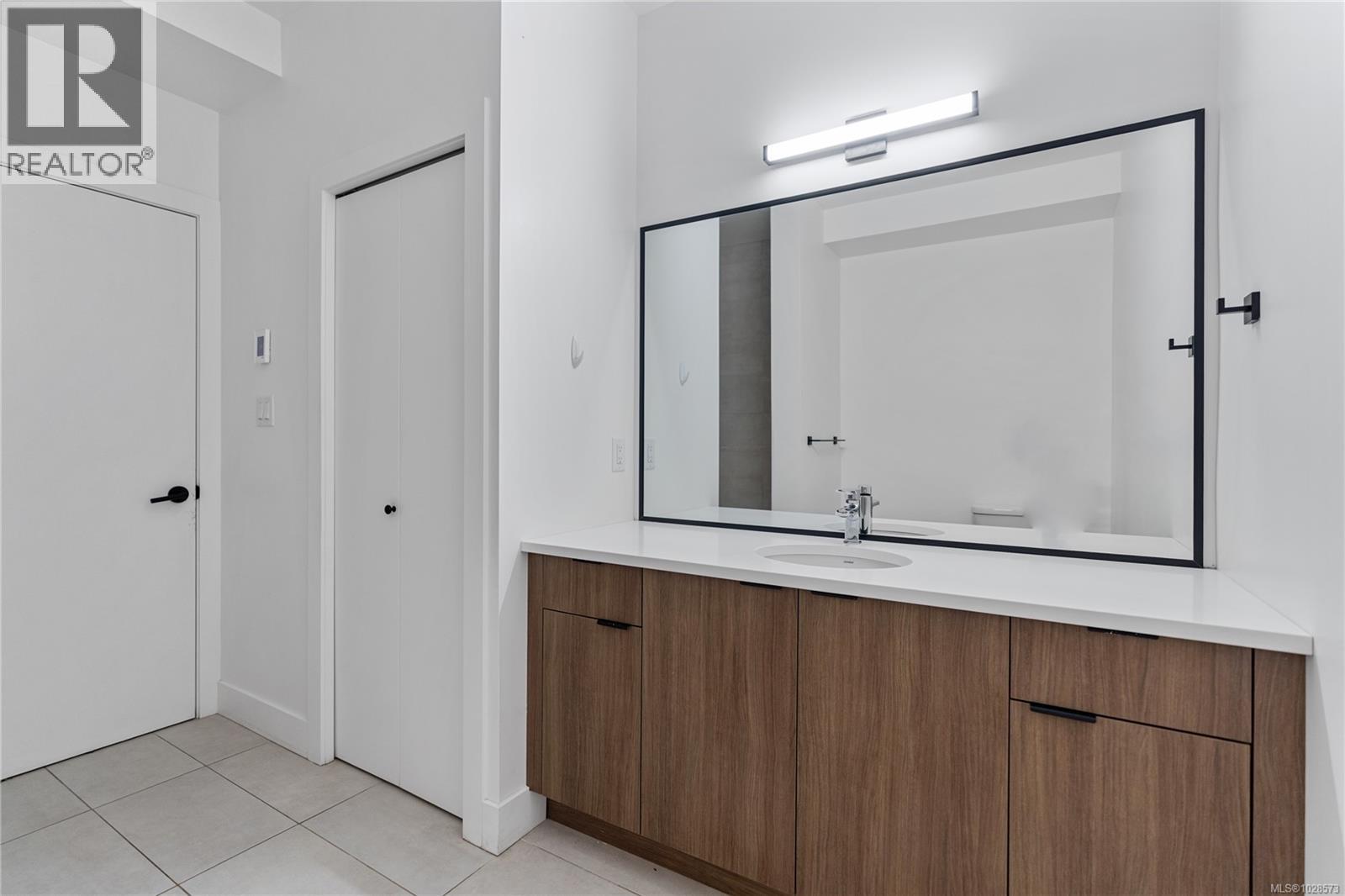 #8 2330 Sooke Rd - 21