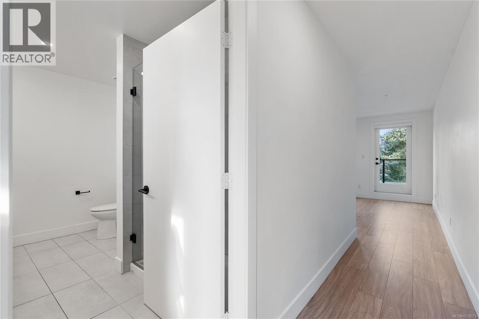 #8 2330 Sooke Rd - 24