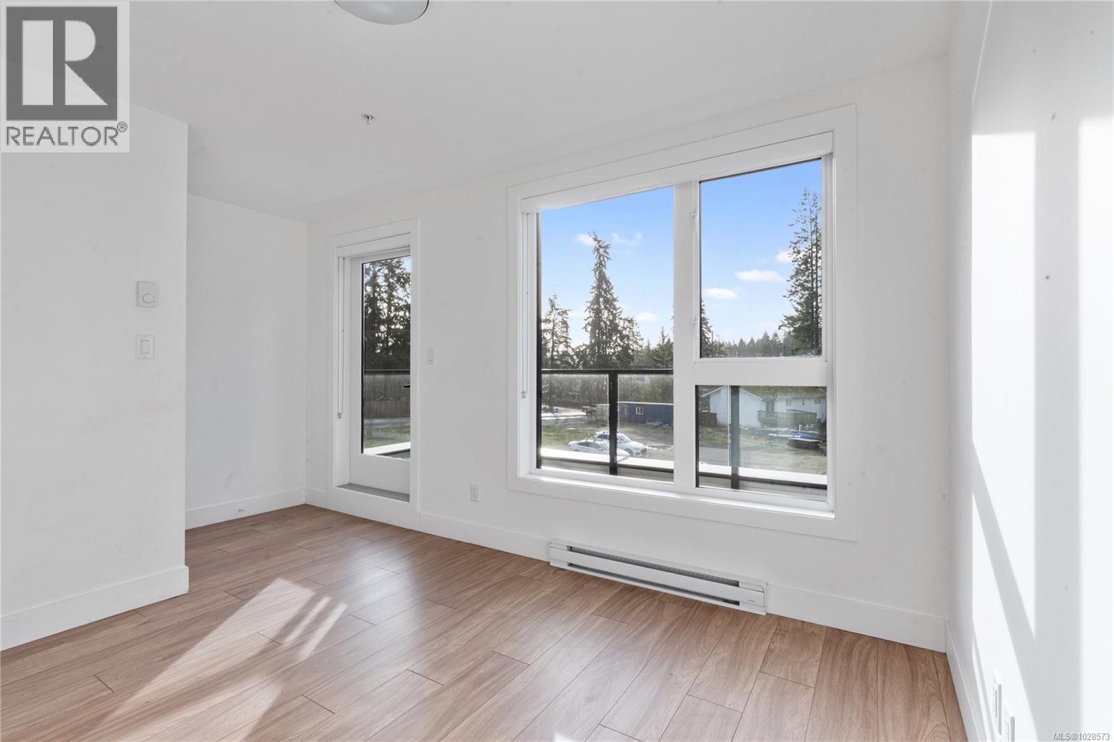 #8 2330 Sooke Rd - 30
