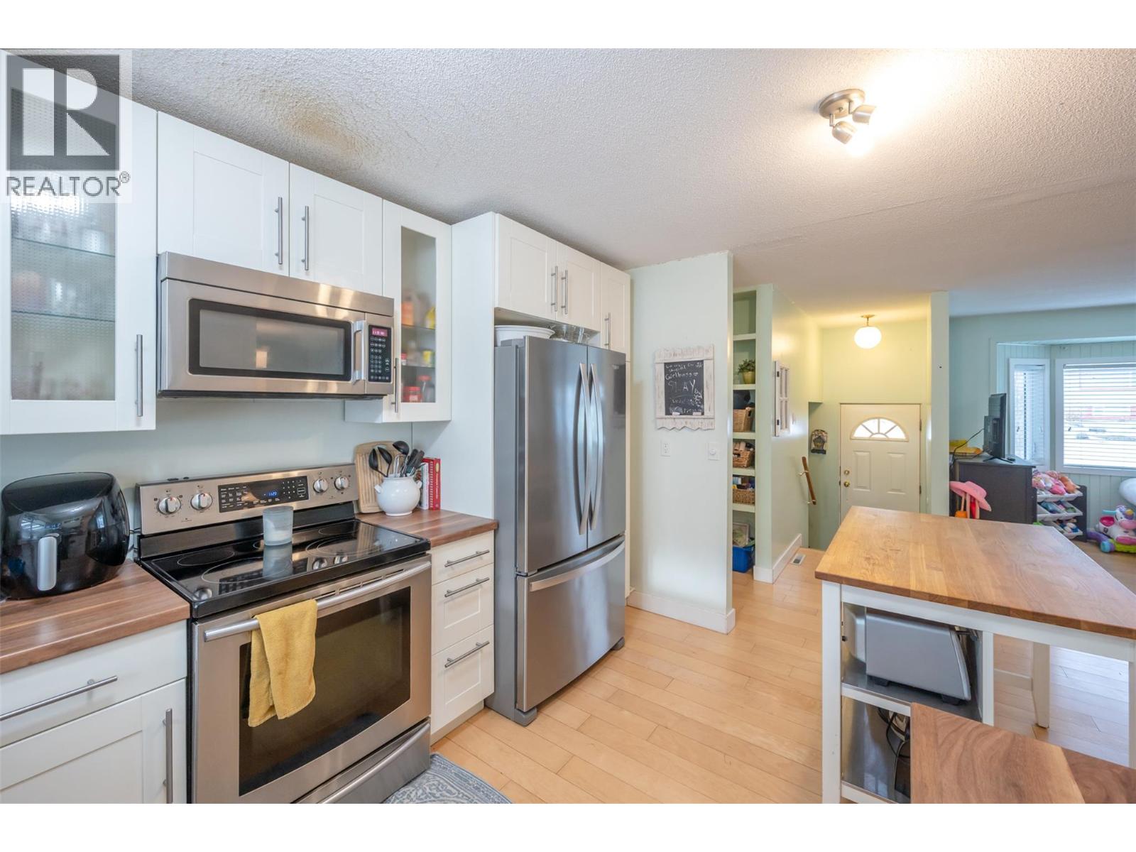 116 MCPHERSON Crescent, Penticton