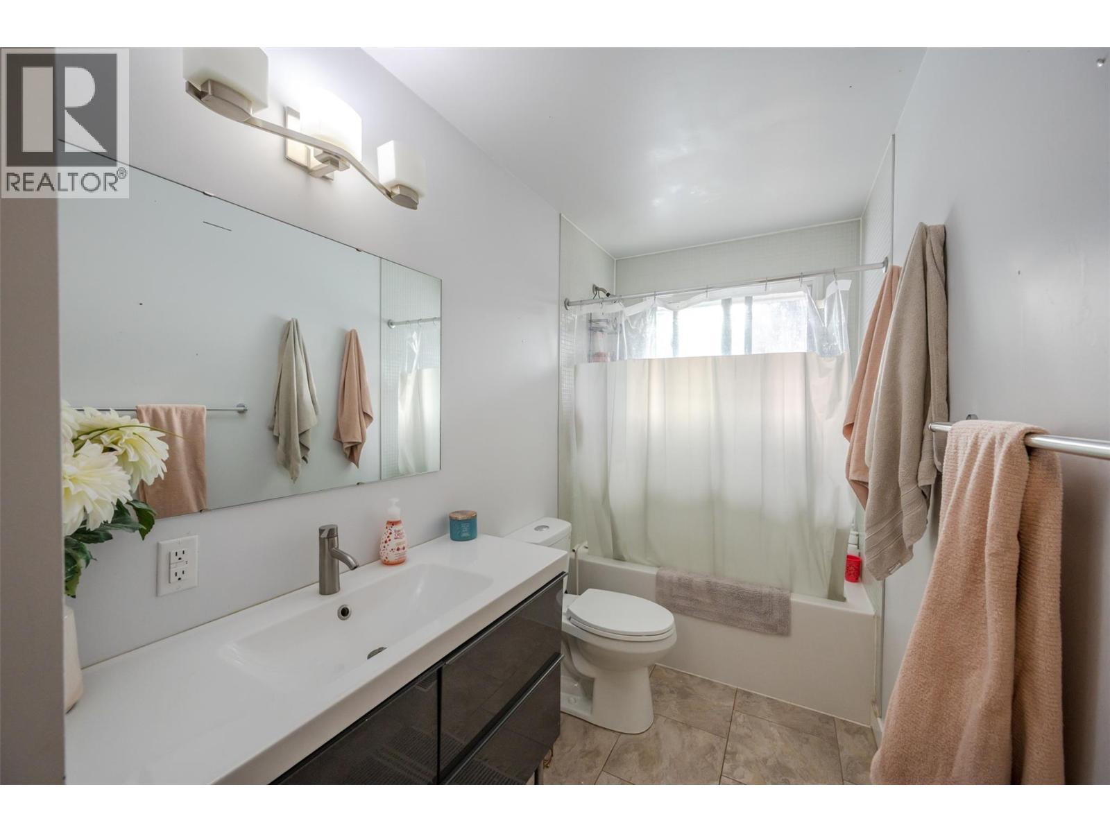 116 MCPHERSON Crescent, Penticton