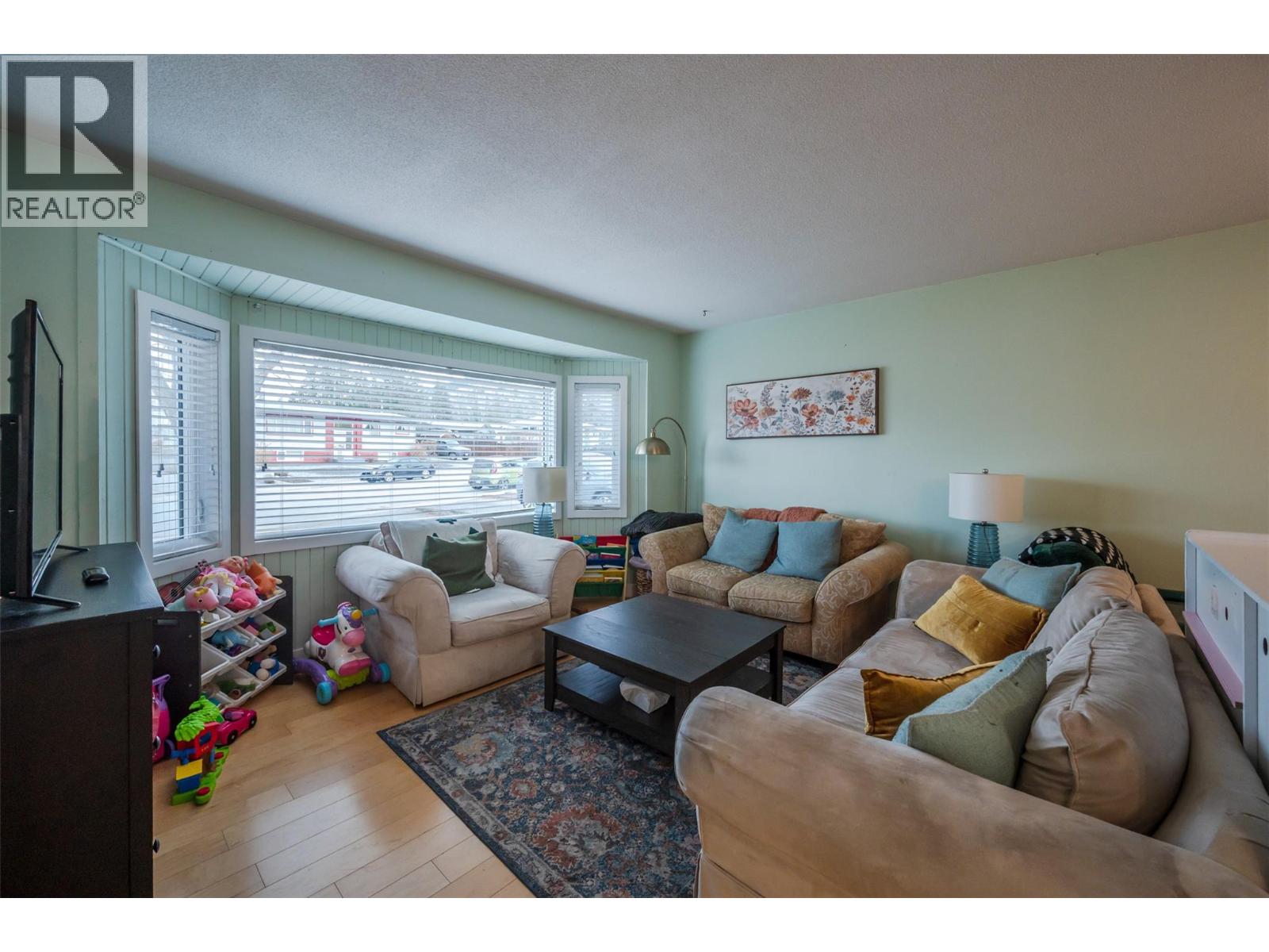 116 MCPHERSON Crescent, Penticton