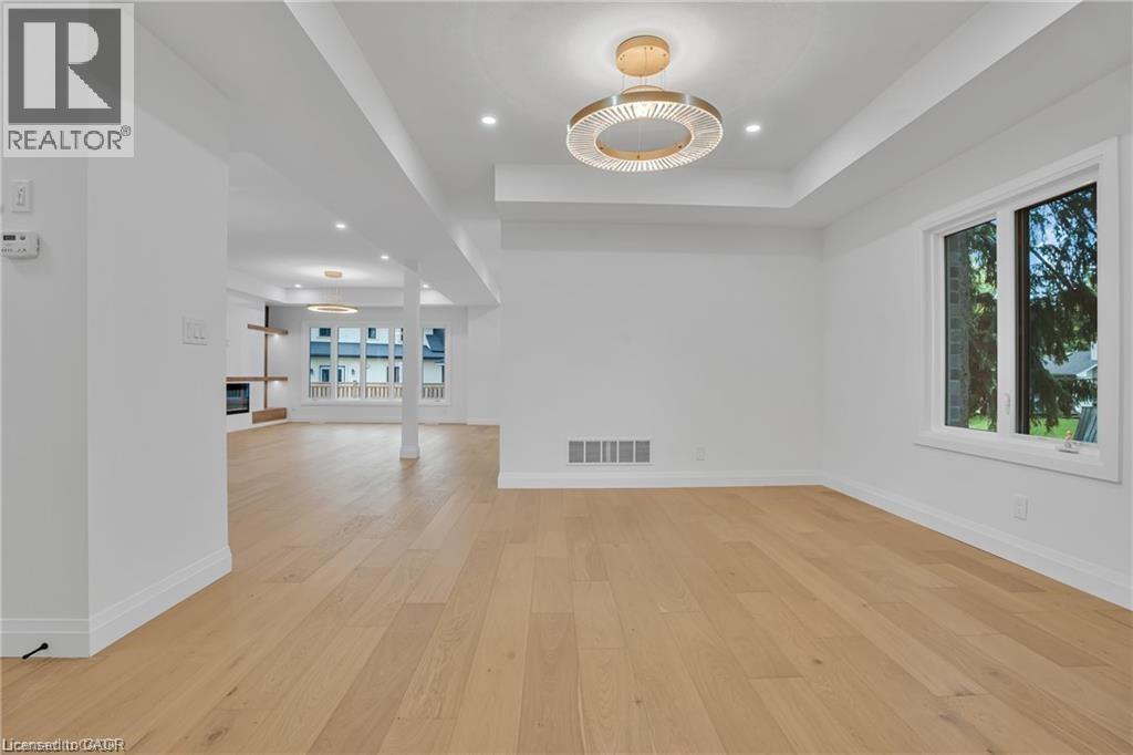 390 SOUTHCOTE ROAD - 13