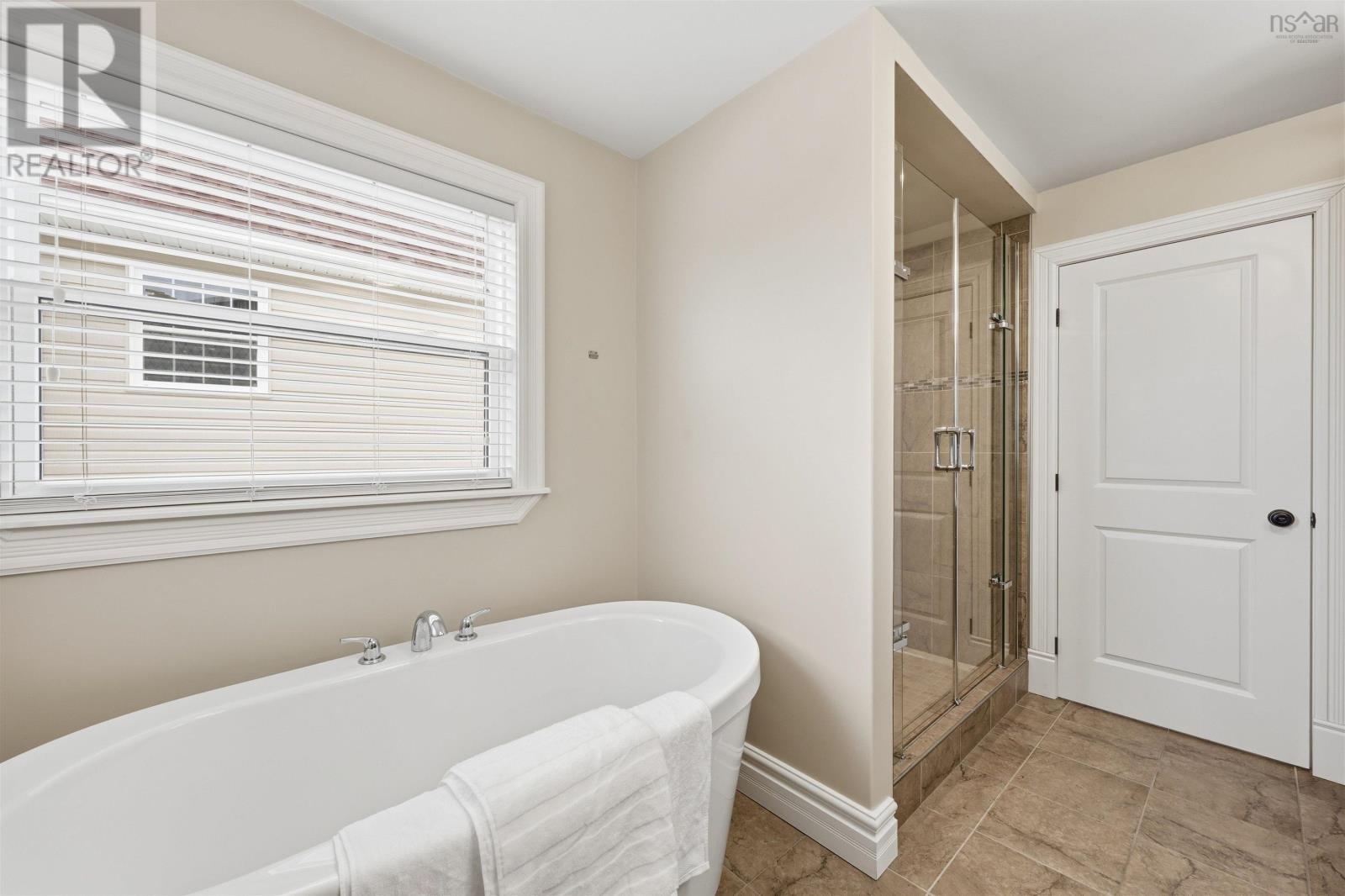 Property 24 of 35 of 50 Helmsman Court