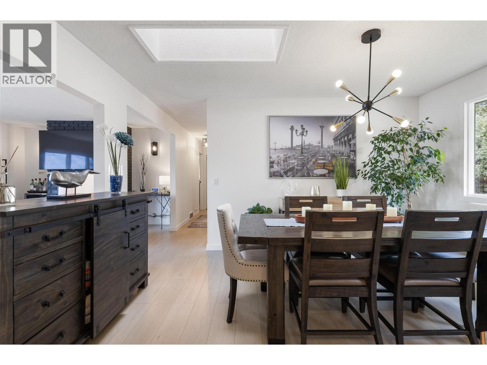 4239 4th Avenue, Peachland