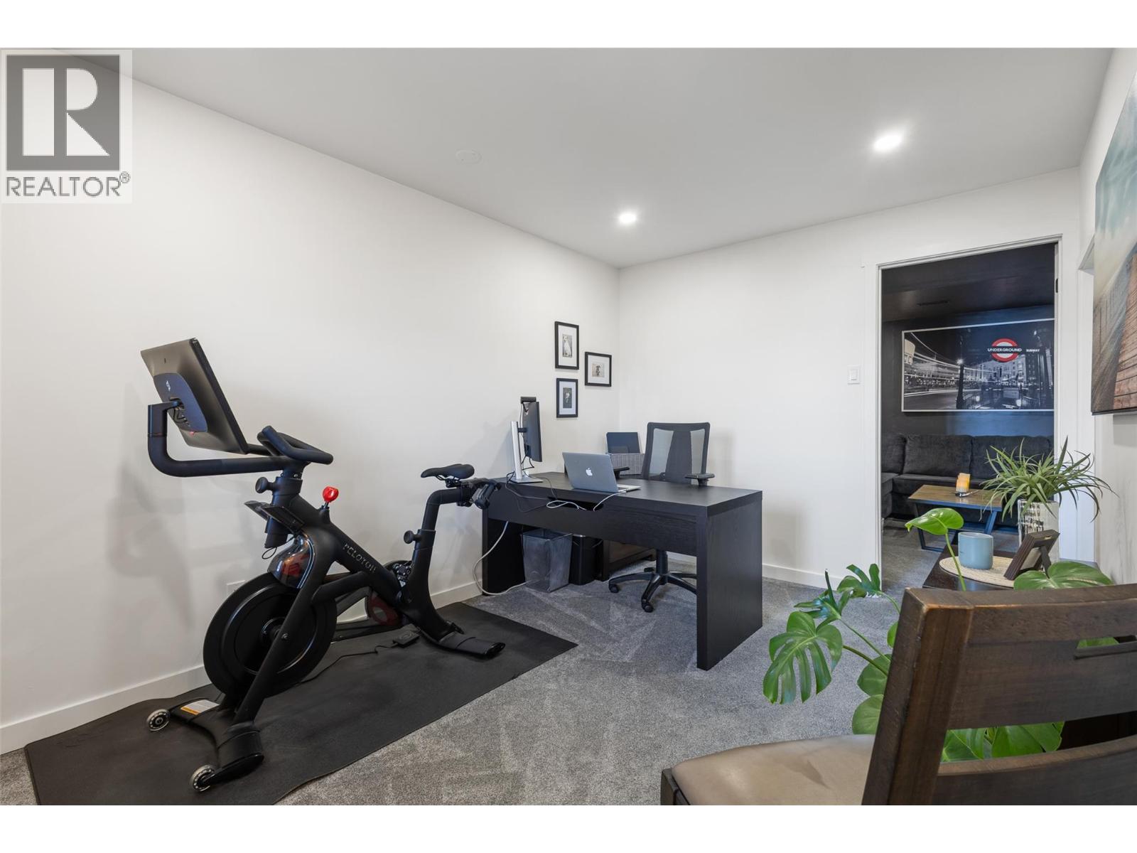 4239 4th Avenue, Peachland