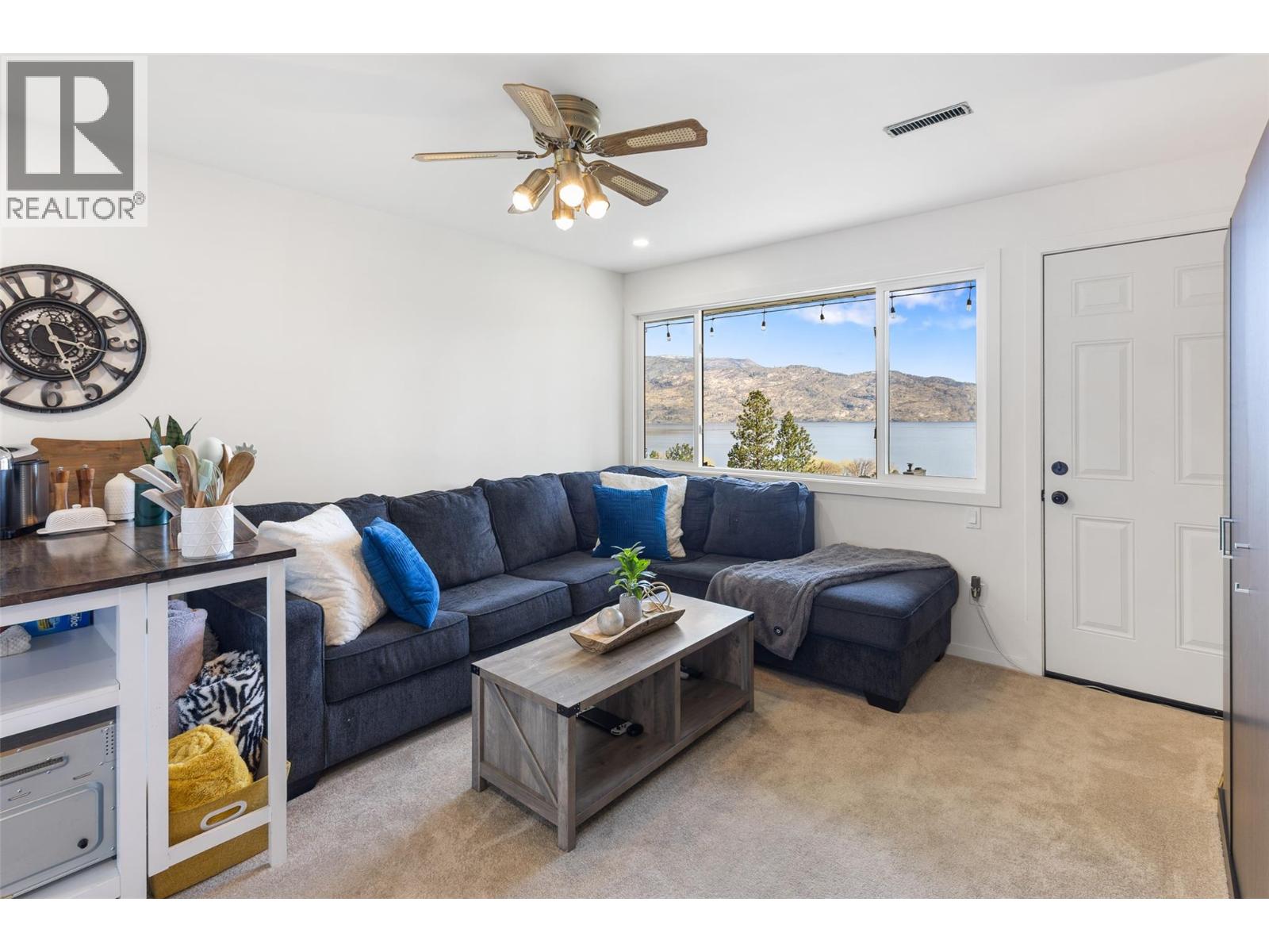 4239 4th Avenue, Peachland