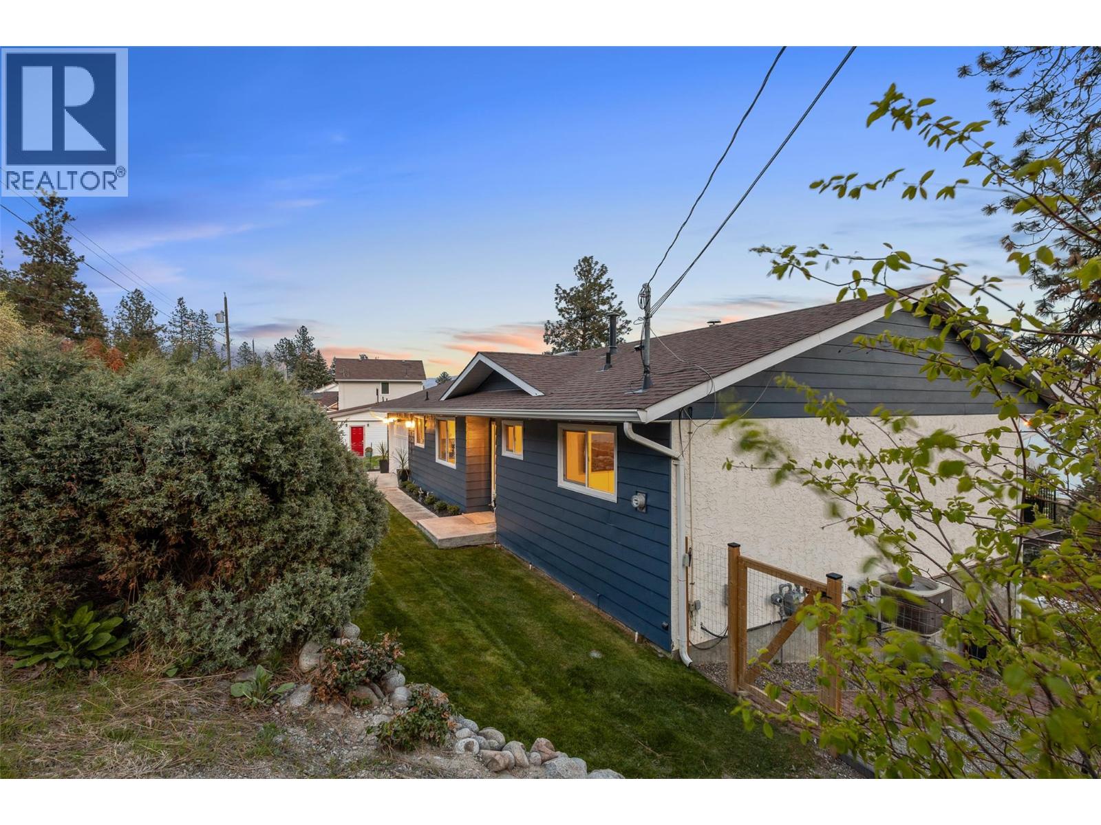 4239 4th Avenue, Peachland