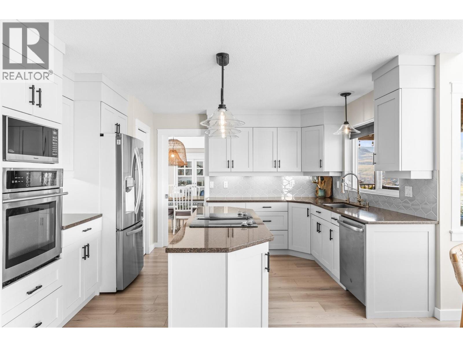 6808 Cameo Drive N, Vernon