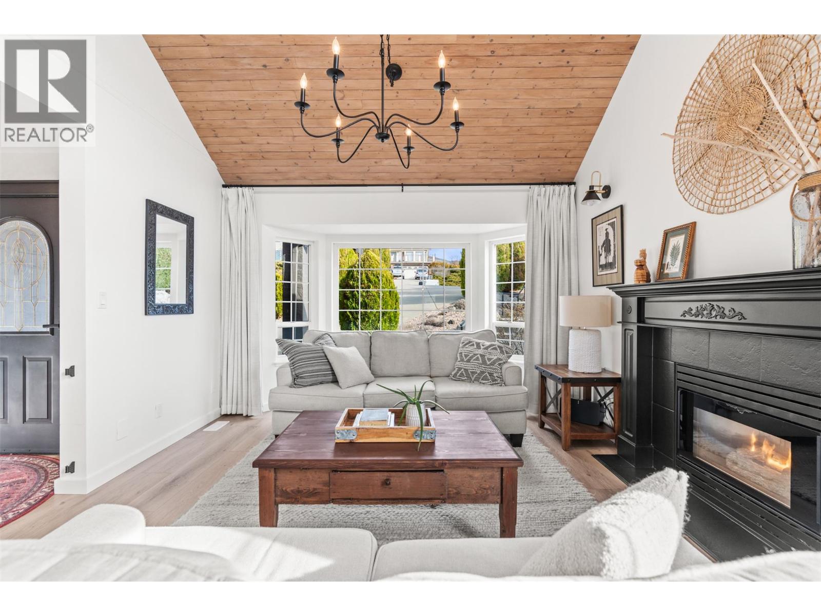 6808 Cameo Drive N, Vernon