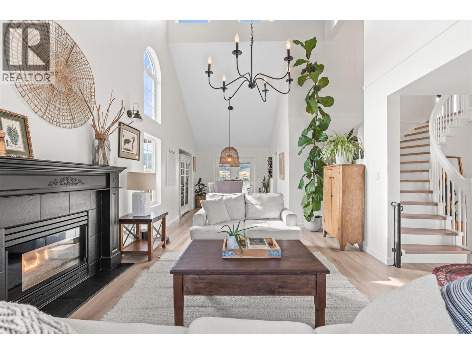 6808 Cameo Drive N, Vernon