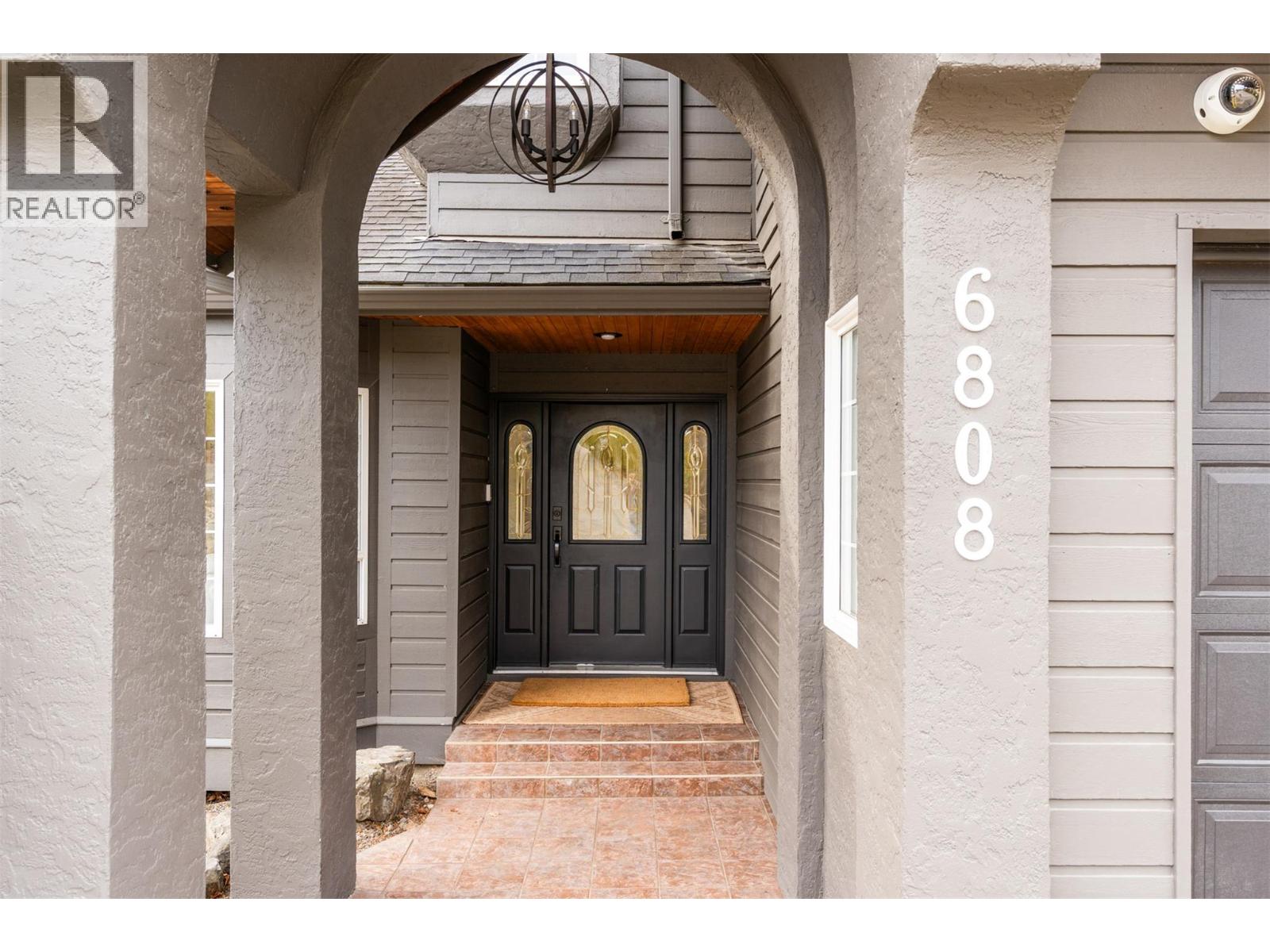 6808 Cameo Drive N, Vernon