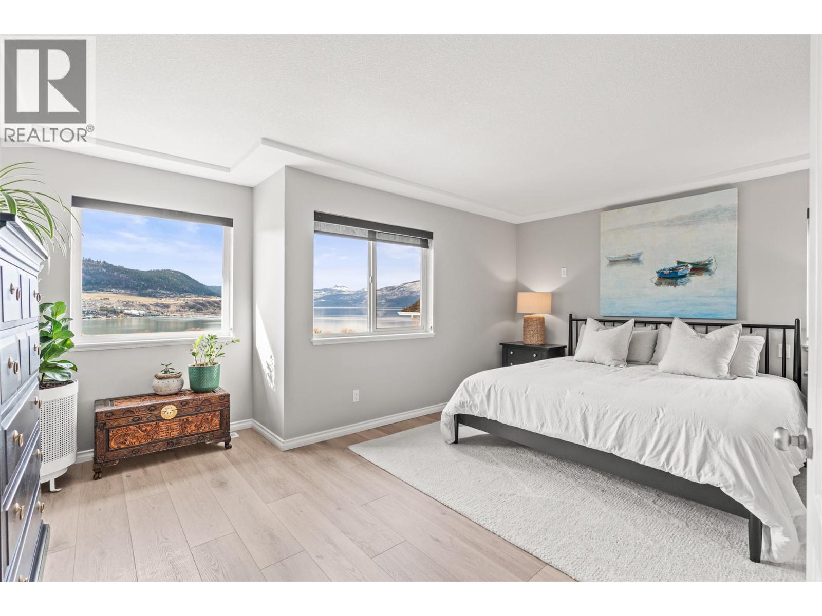 6808 Cameo Drive N, Vernon