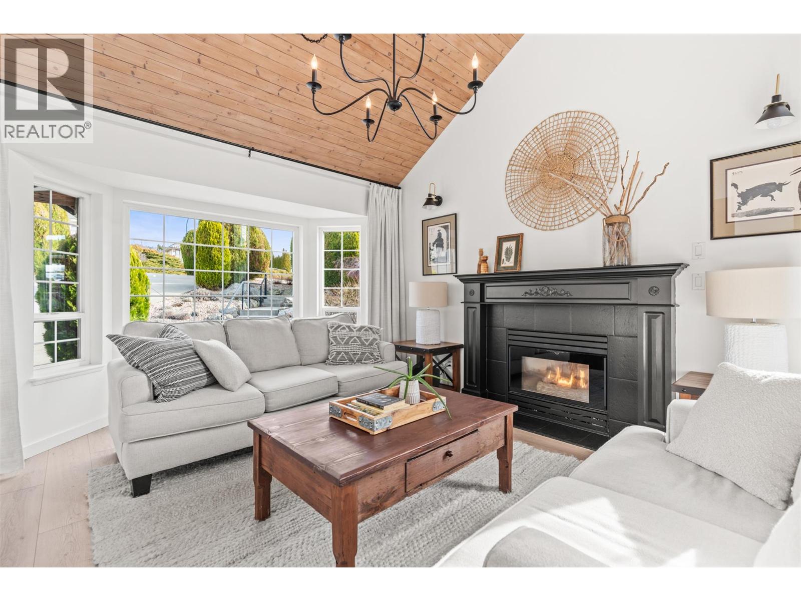 6808 Cameo Drive N, Vernon