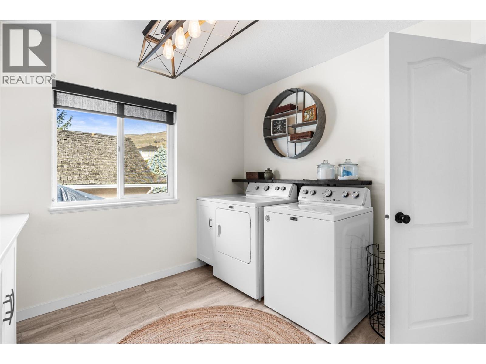 6808 Cameo Drive N, Vernon