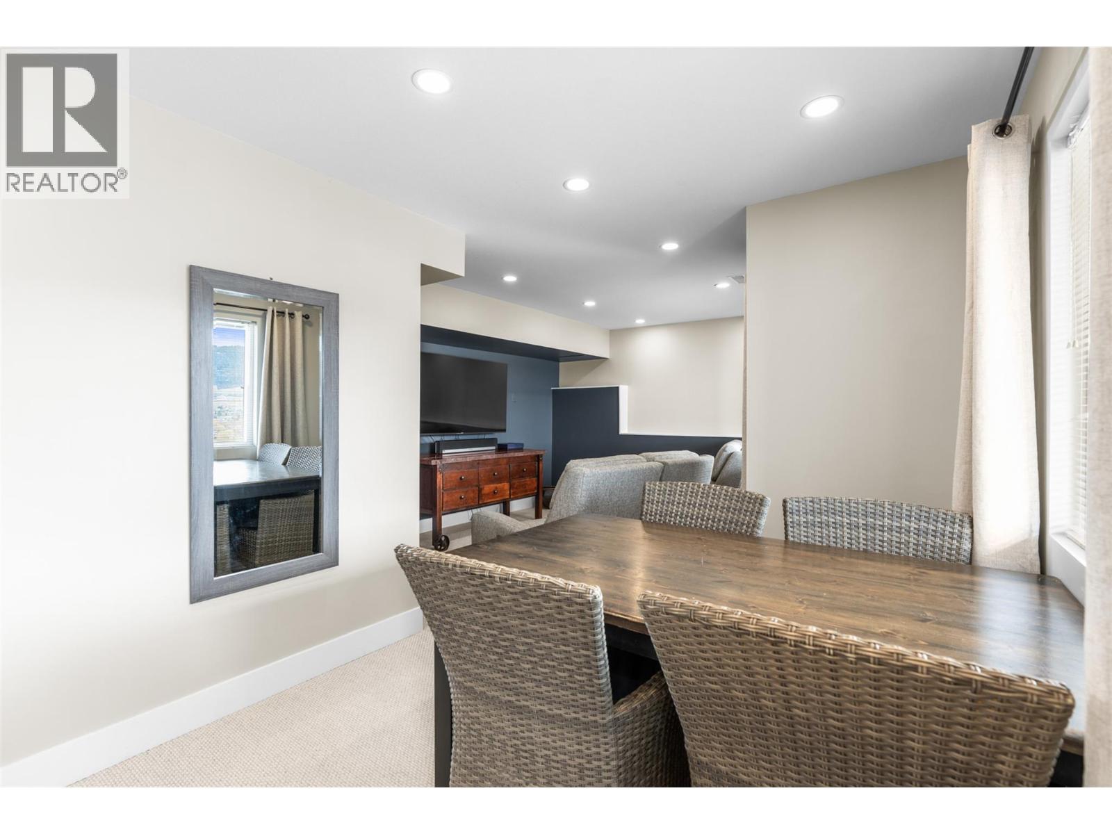 6808 Cameo Drive N, Vernon