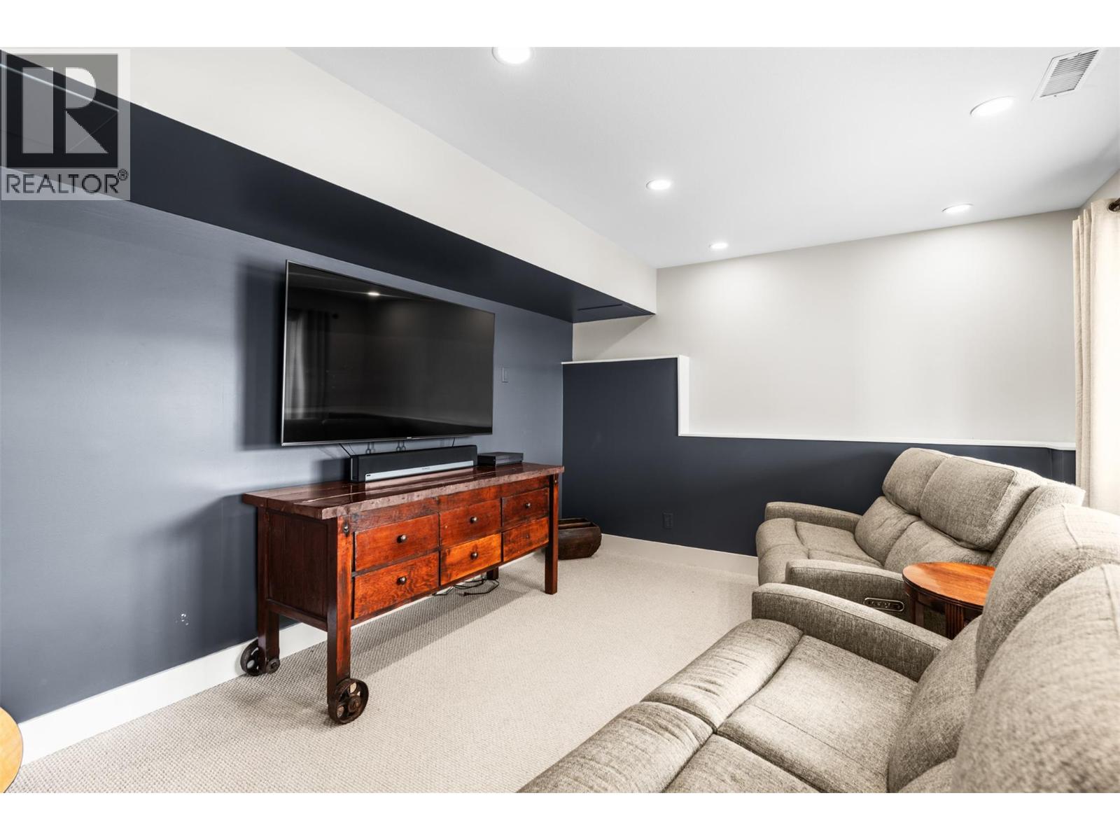 6808 Cameo Drive N, Vernon