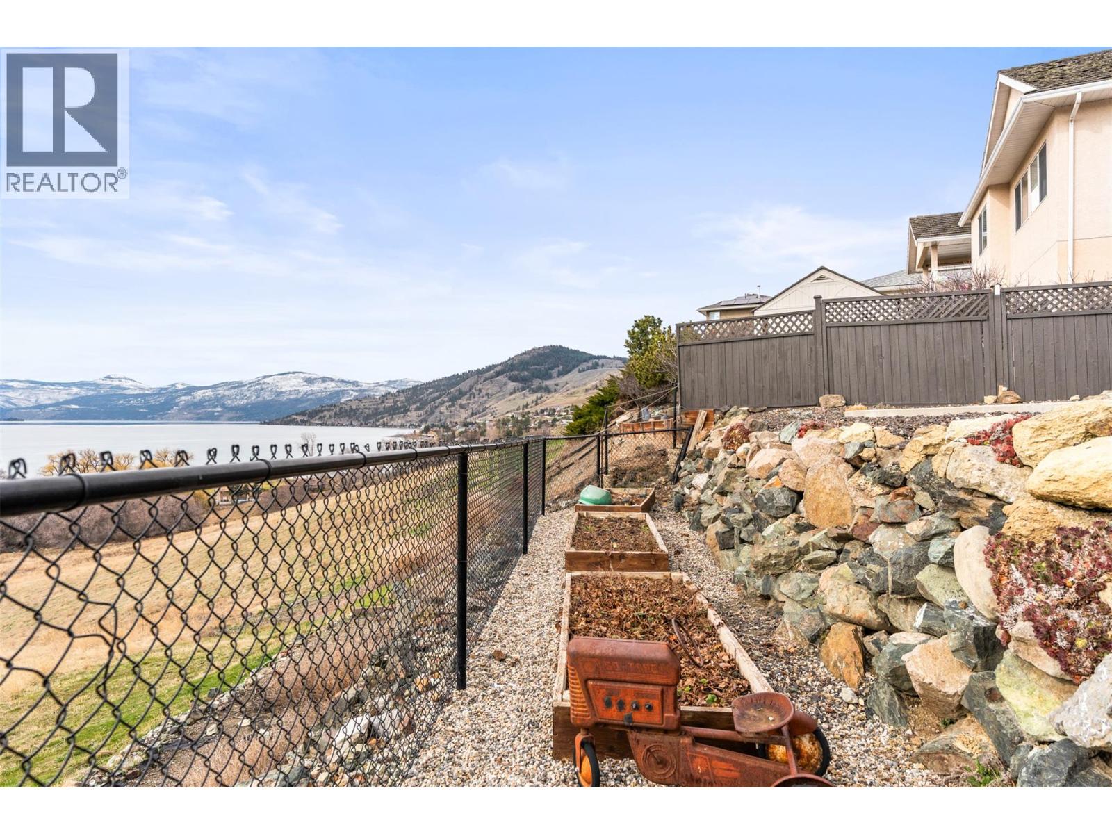 6808 Cameo Drive N, Vernon