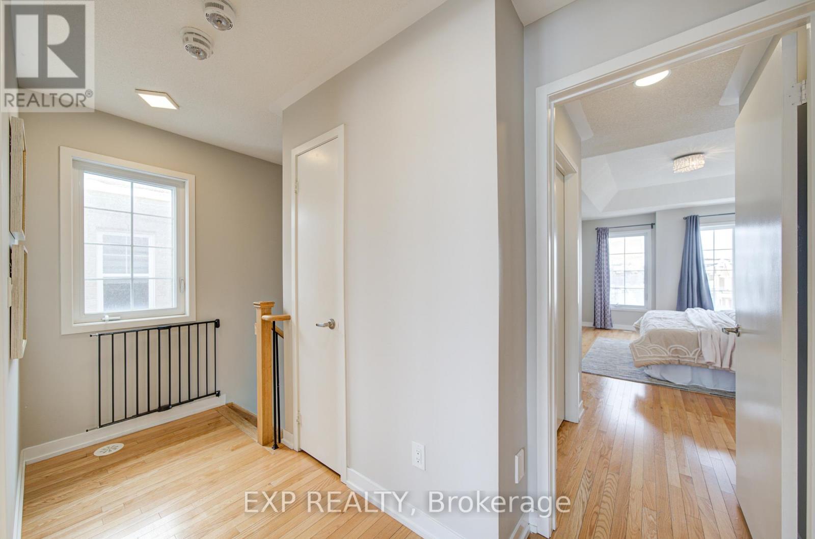 Single Family House for Sale in  BATHURST STREET Vaughan (Patterson) 