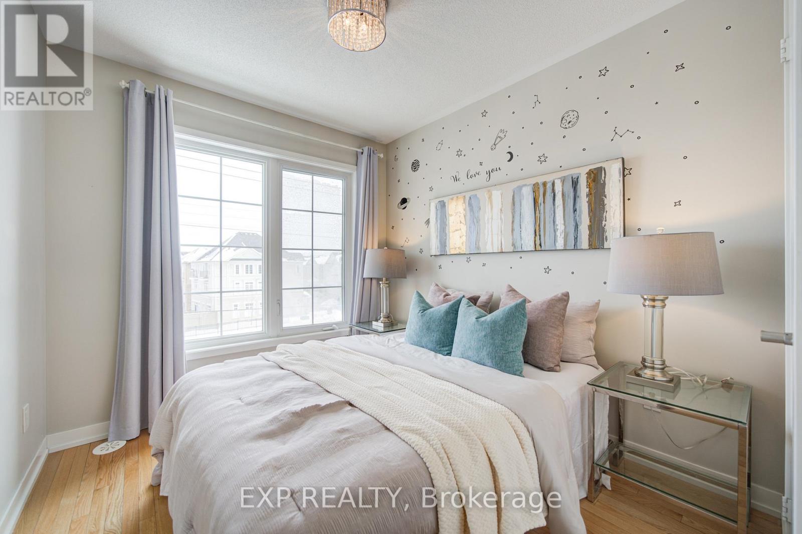 Single Family House for Sale in  BATHURST STREET Vaughan (Patterson) 