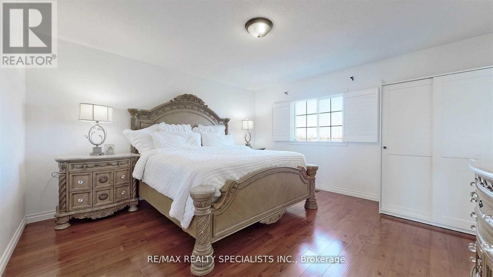 92 KETTLEWELL CRESCENT - 24