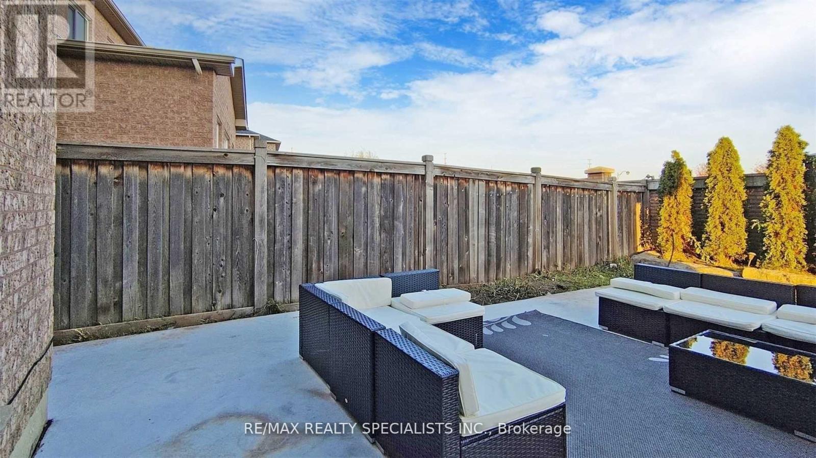 92 KETTLEWELL CRESCENT - 38