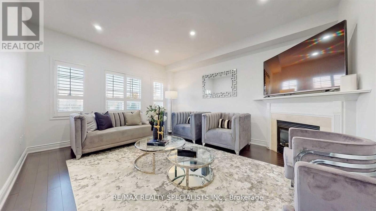92 KETTLEWELL CRESCENT - 4