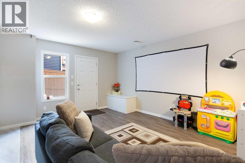 63 Heritage Court, Cochrane