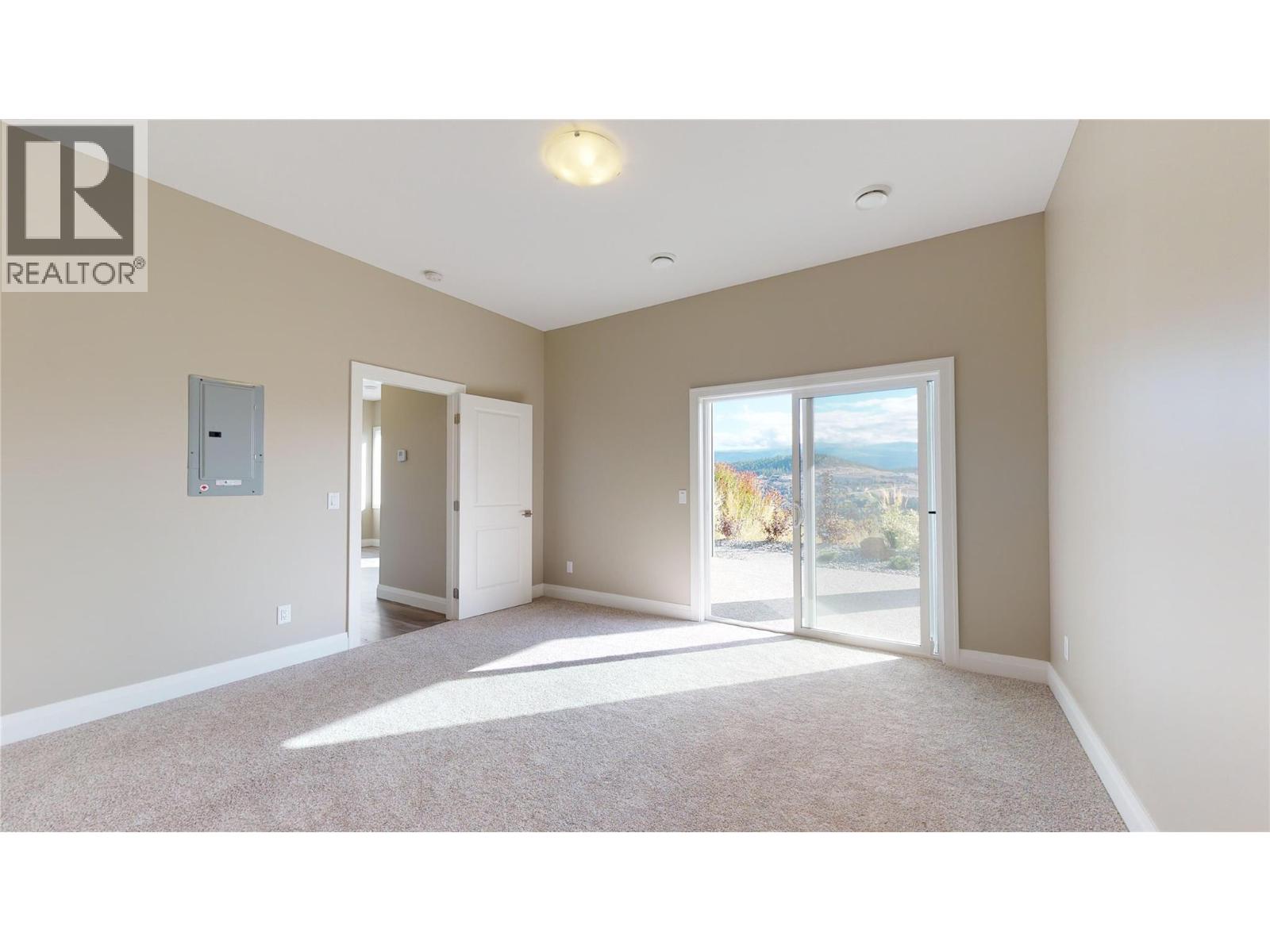 1098 Oswell Drive - 40