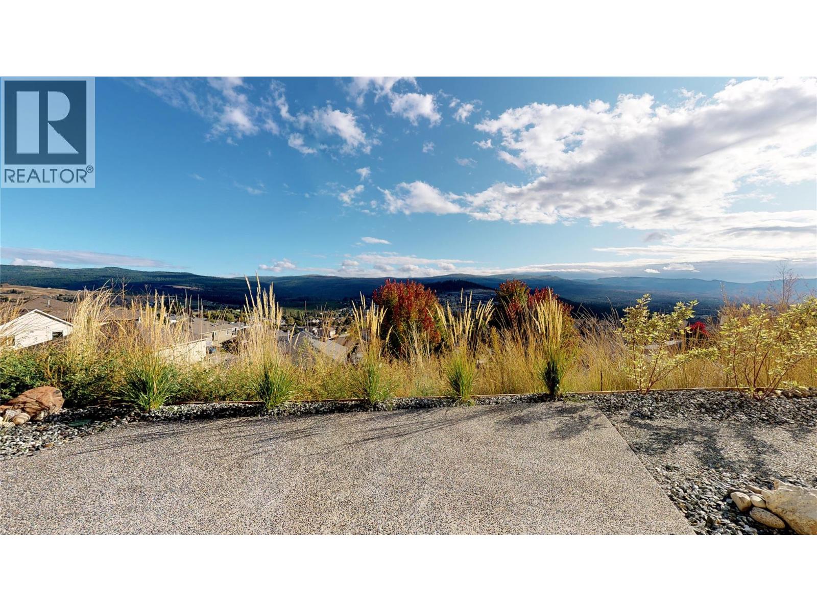  1098 Oswell Drive, Kelowna