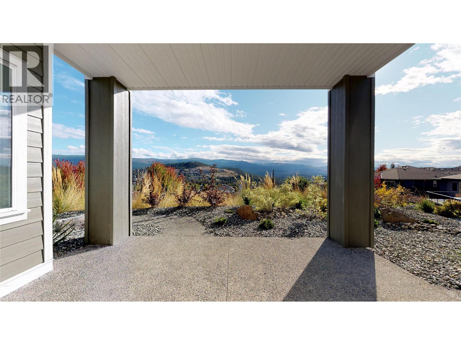  1098 Oswell Drive, Kelowna