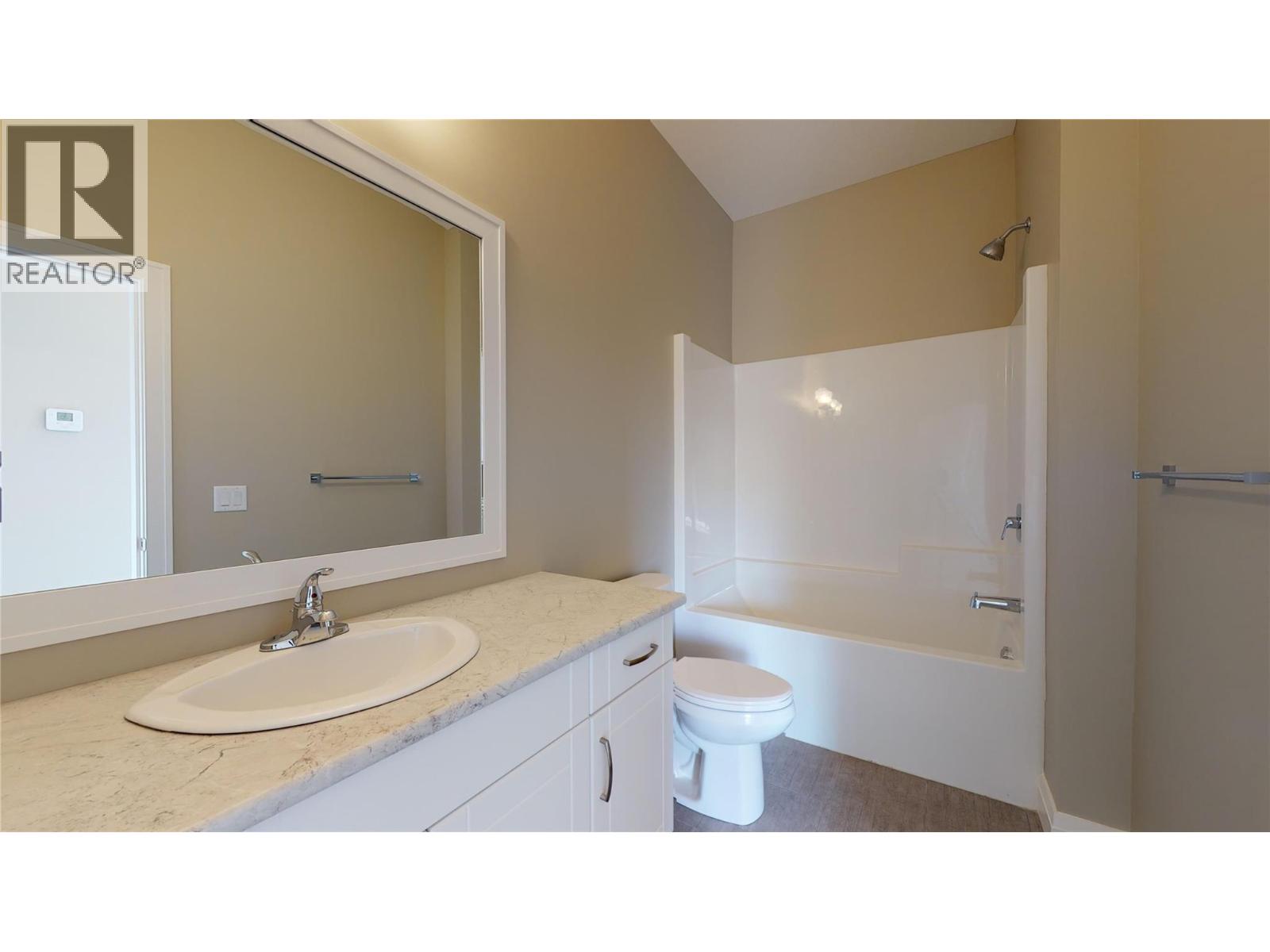  1098 Oswell Drive, Kelowna