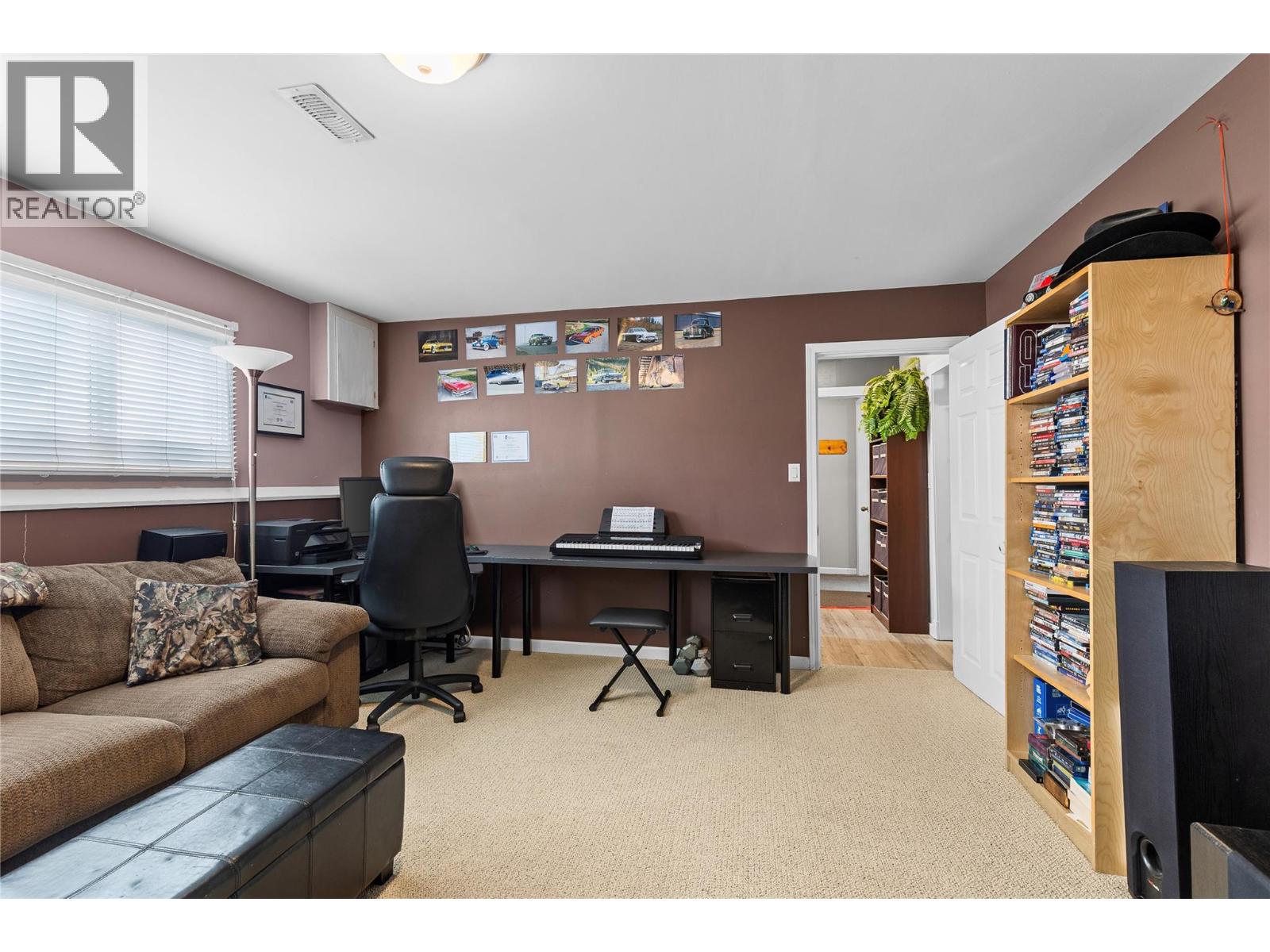 3735 Patten Crescent, Armstrong