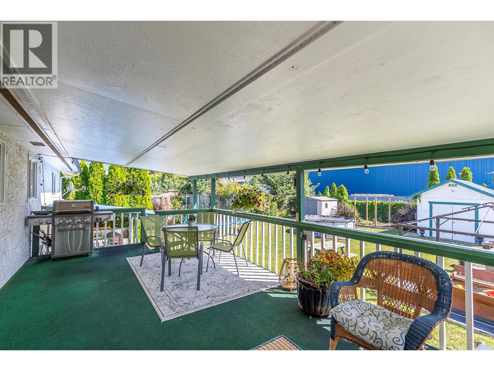 3735 Patten Crescent, Armstrong