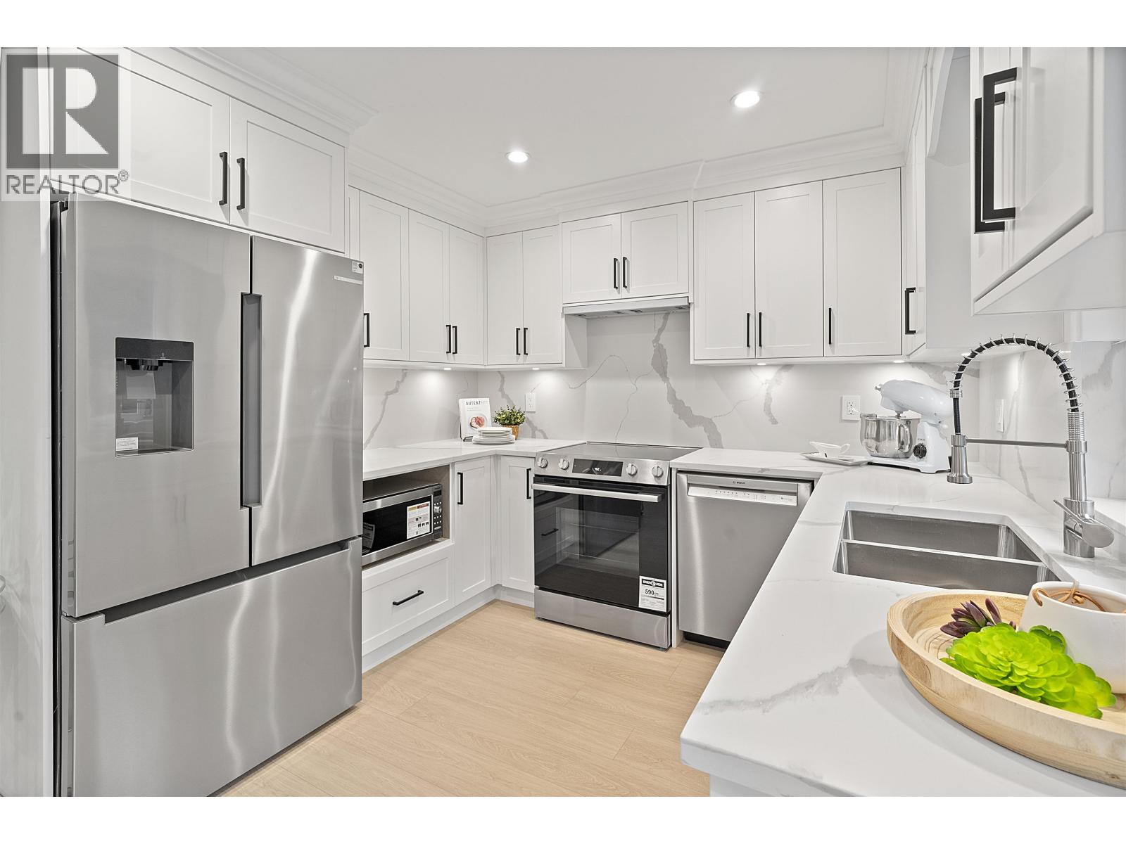 4 9340 GENERAL CURRIE ROAD, Richmond