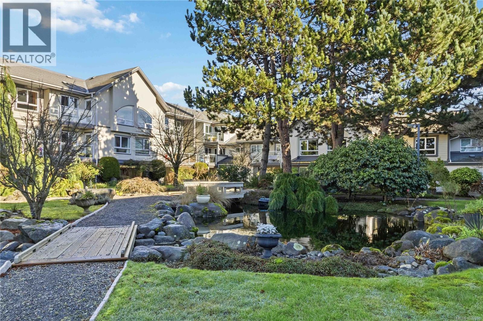 219 2245 James White Blvd, Sidney