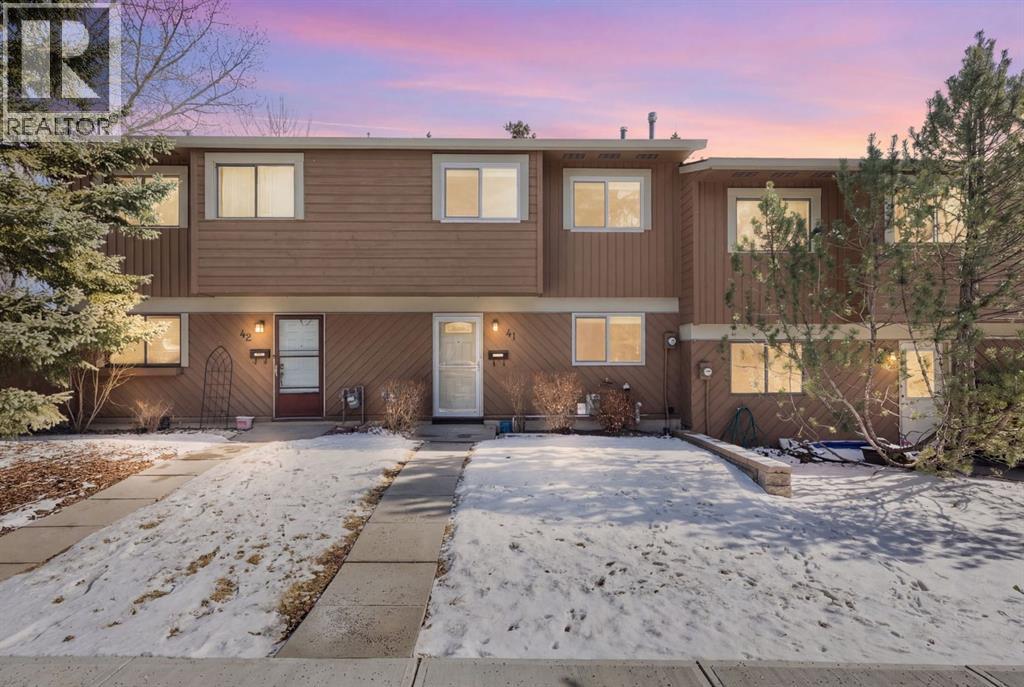 Single Family House for Sale in    Avenue SW Glenbrook Calgary 