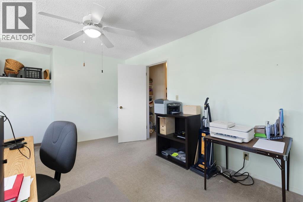 Single Family House for Sale in    Avenue SW Glenbrook Calgary 