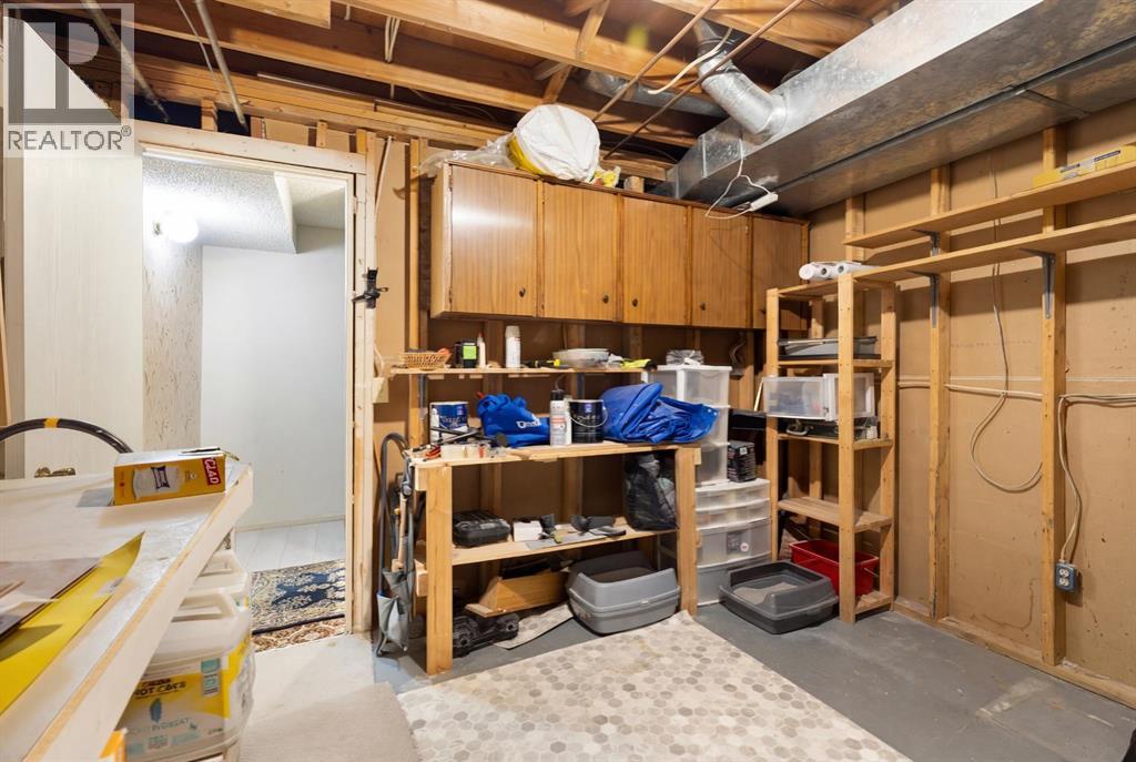 Single Family House for Sale in    Avenue SW Glenbrook Calgary 