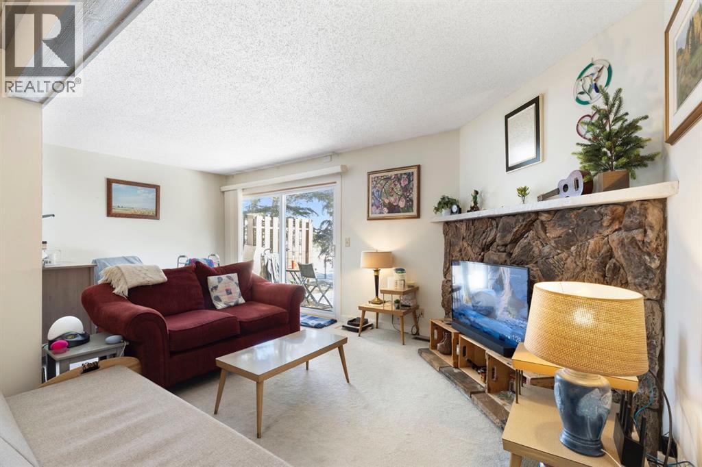 Single Family House for Sale in    Avenue SW Glenbrook Calgary 