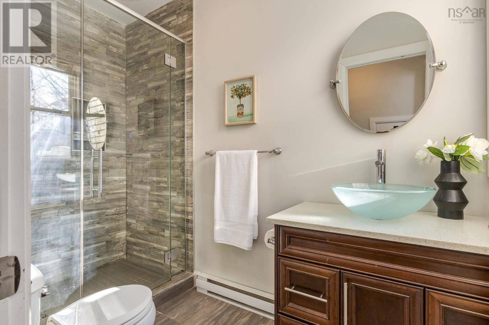 Property 19 of 52 of 2542 Gottingen Street