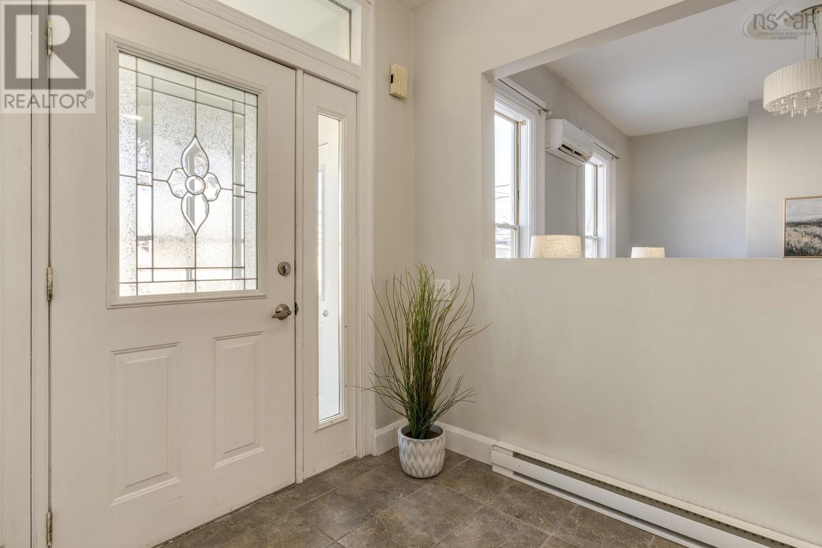 Property 4 of 52 of 2542 Gottingen Street