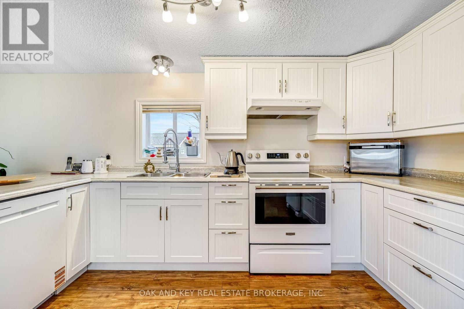 18 GEORGE STREET, Strathroy-Caradoc (SE), Ontario, N7G3K9 — Photo 27